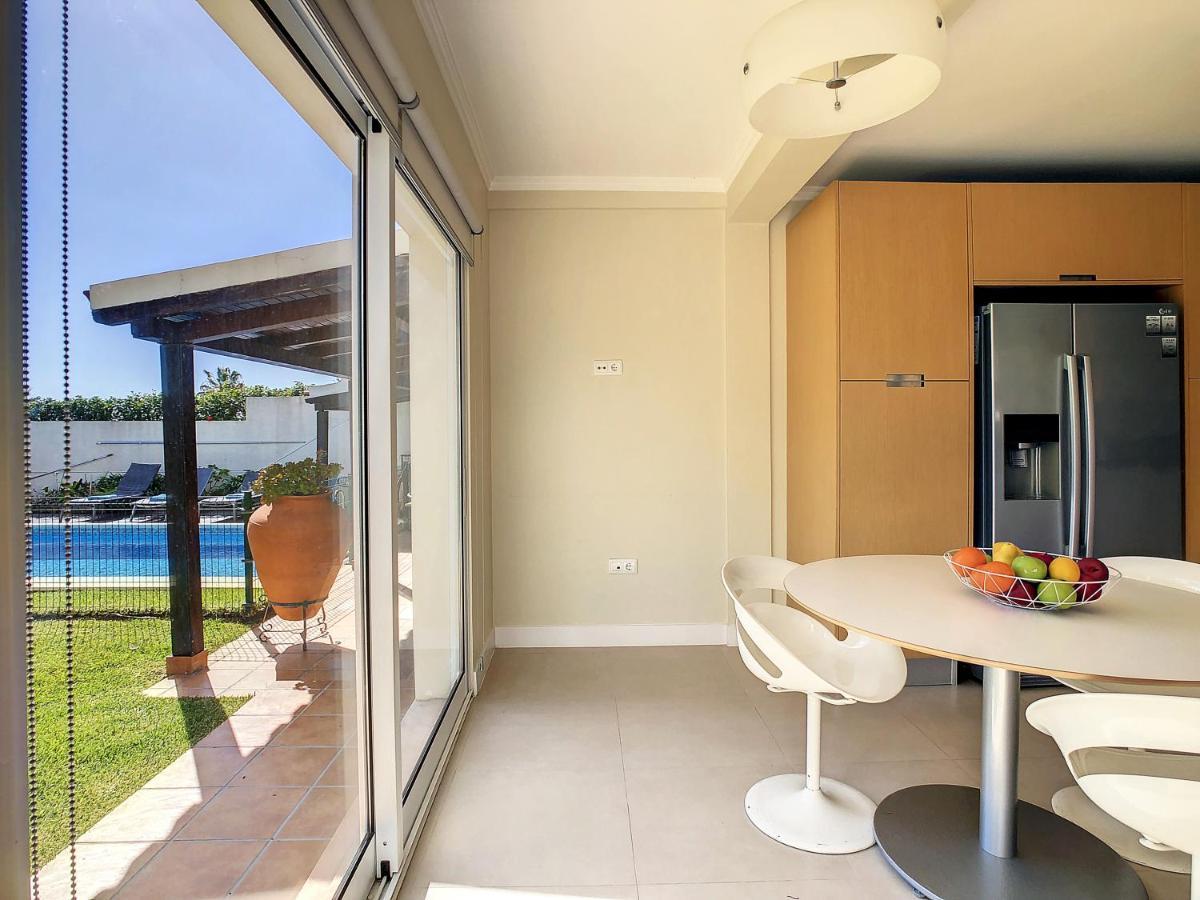Villa Garajau By Lovelystay Caniço Buitenkant foto